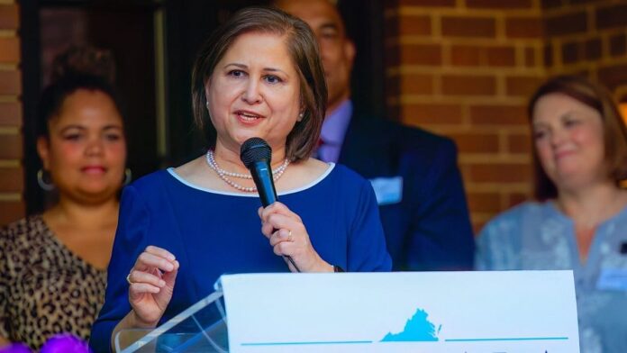 ghazala hasmi Born in 1964 in Hyderabad, Hashmi moved to the United States at the age of four, joining her family in Georgia where her father, Professor Zia Hashmi, was pursuing a PhD in international relations.