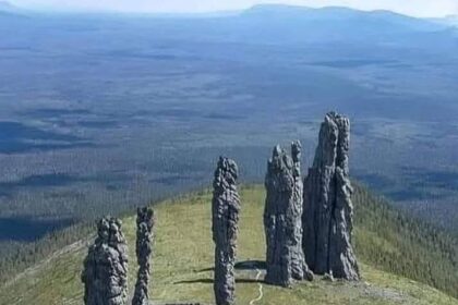 روس میں میں موجود حیران کن چٹانی ستون