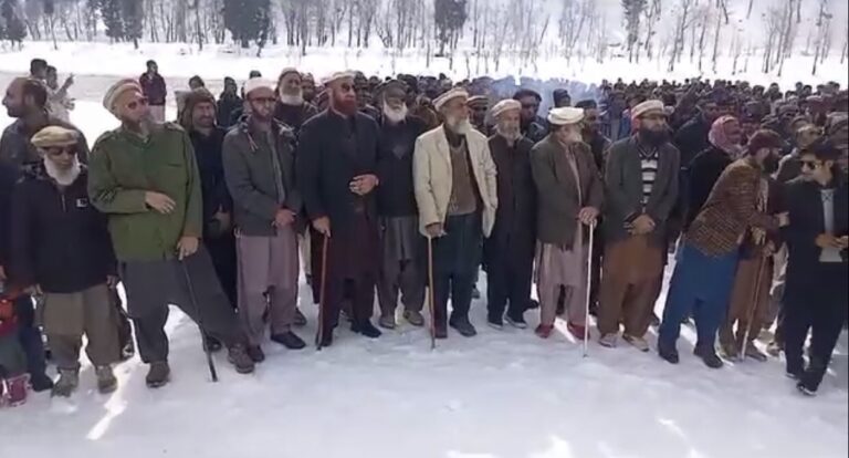 Protest Erupts in Neelum Valley Amidst Lack of Healthcare Facilities
