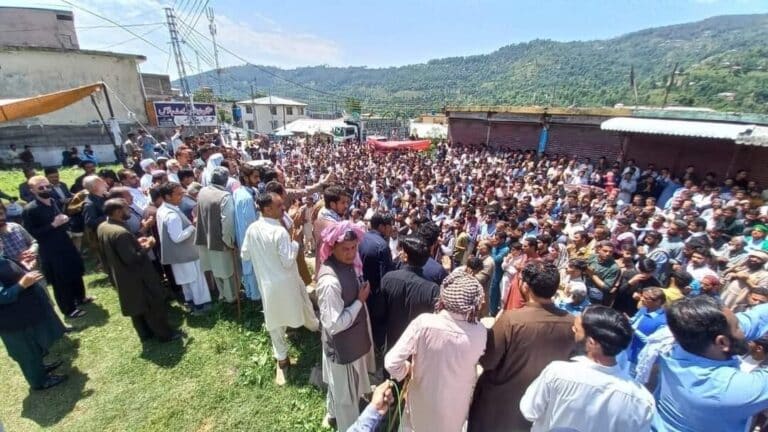 Long March Continues in Azad Jammu and Kashmir: Unrest and Negotiations