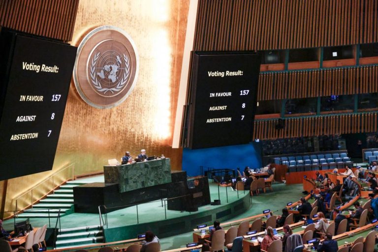 UN Demands Israeli Withdrawal, Calls for Palestinian State in Landmark Resolution