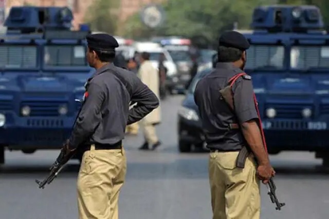 GB Police Clash with Drug Dealers in Gilgit, Suspects Flee After Exchange of Gunfire
