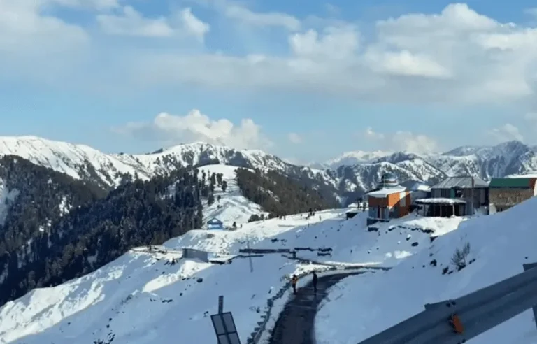 Latest Road Conditions in Neelum Valley: Snowfall and Rain Continue