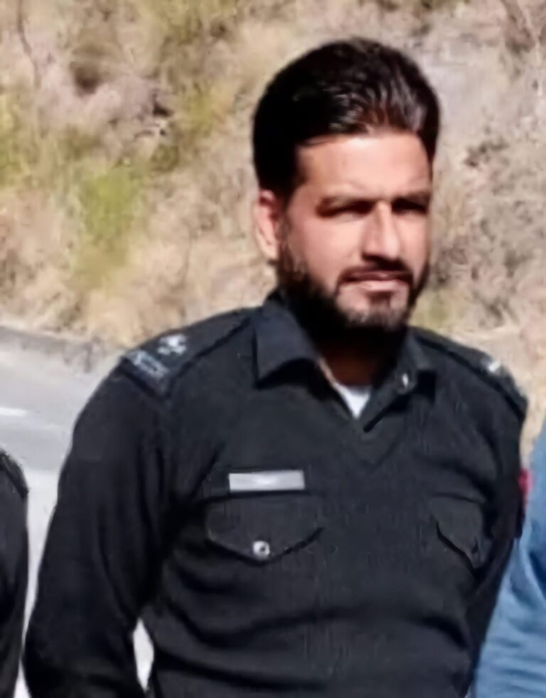 Police Officer Killed in Targeted Shooting by Wanted Criminal in Rawalakot, Pakistan