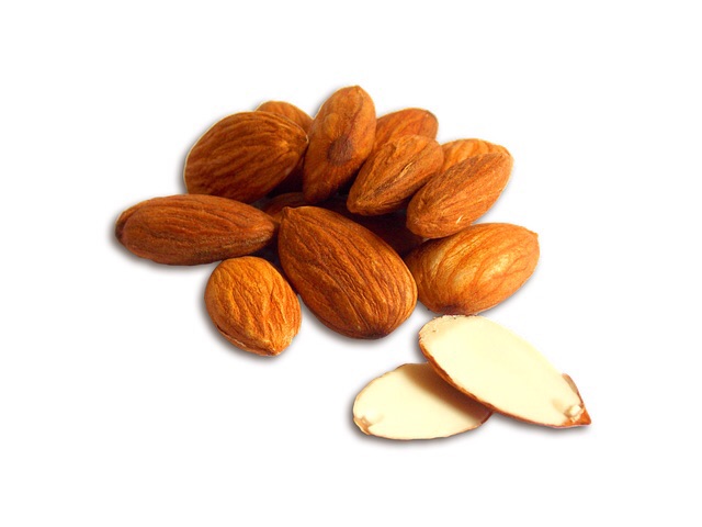 Almonds for Brain Health: Can Eating Almonds Make You Smarter?