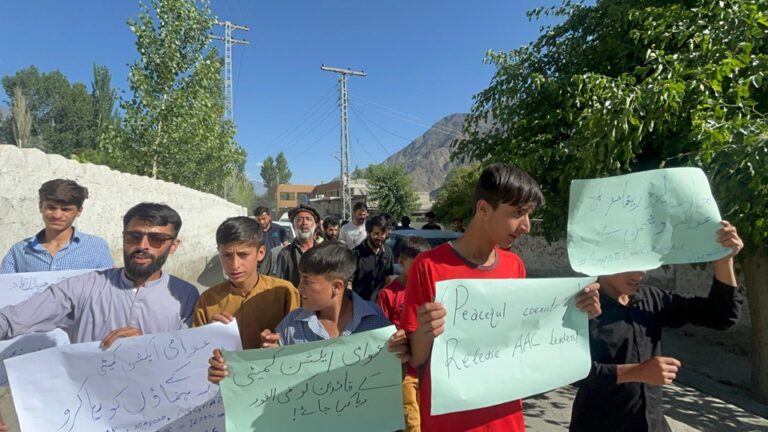 Youth Organization in Jalalabad Protests Arrests of Gilgit-Baltistan Leaders