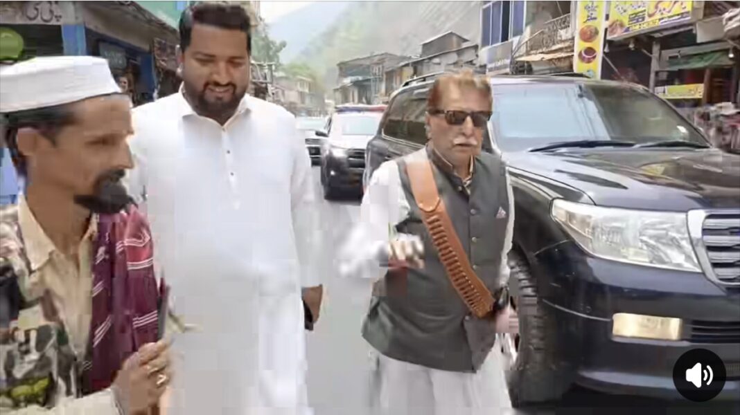Kashmiri Reactions to Raja Farooq Haider Khan’s Visit to Markets With Firearm
