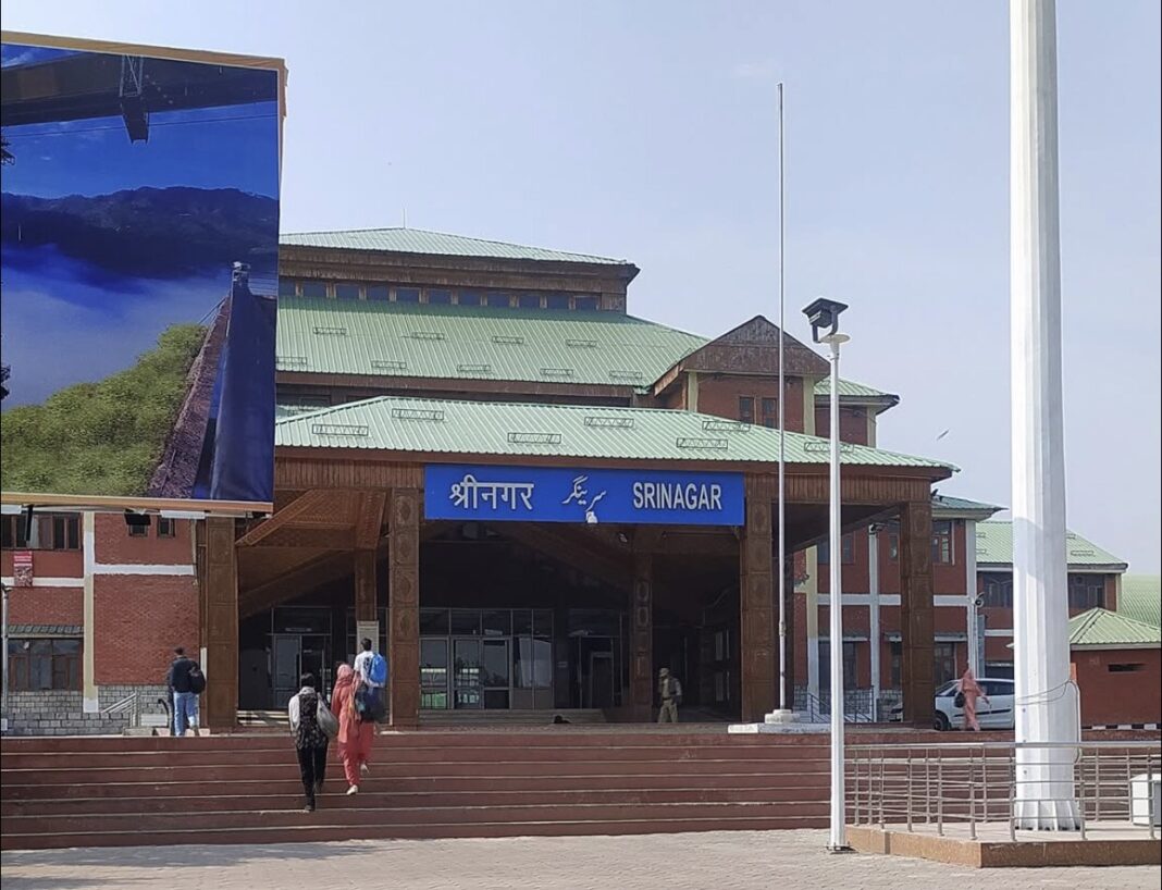 How to Reach Srinagar by Train: A Guide to Nature, Culture, and Travel