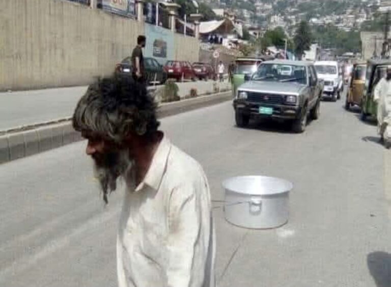 Controversy Erupts Over Burial of Kashmiri Mystic Sain Liaqat, Known as “The One with the Pot”