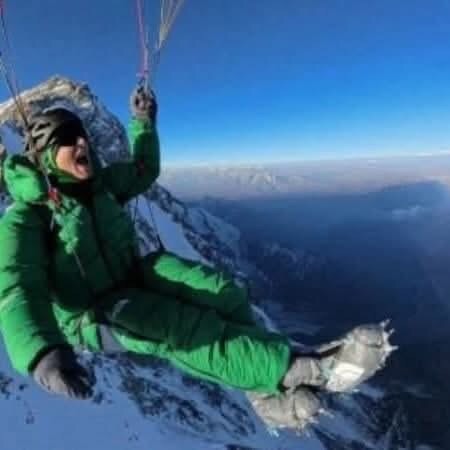 German Mountaineer Achieves Historic Paragliding Descent from Nanga Parbat