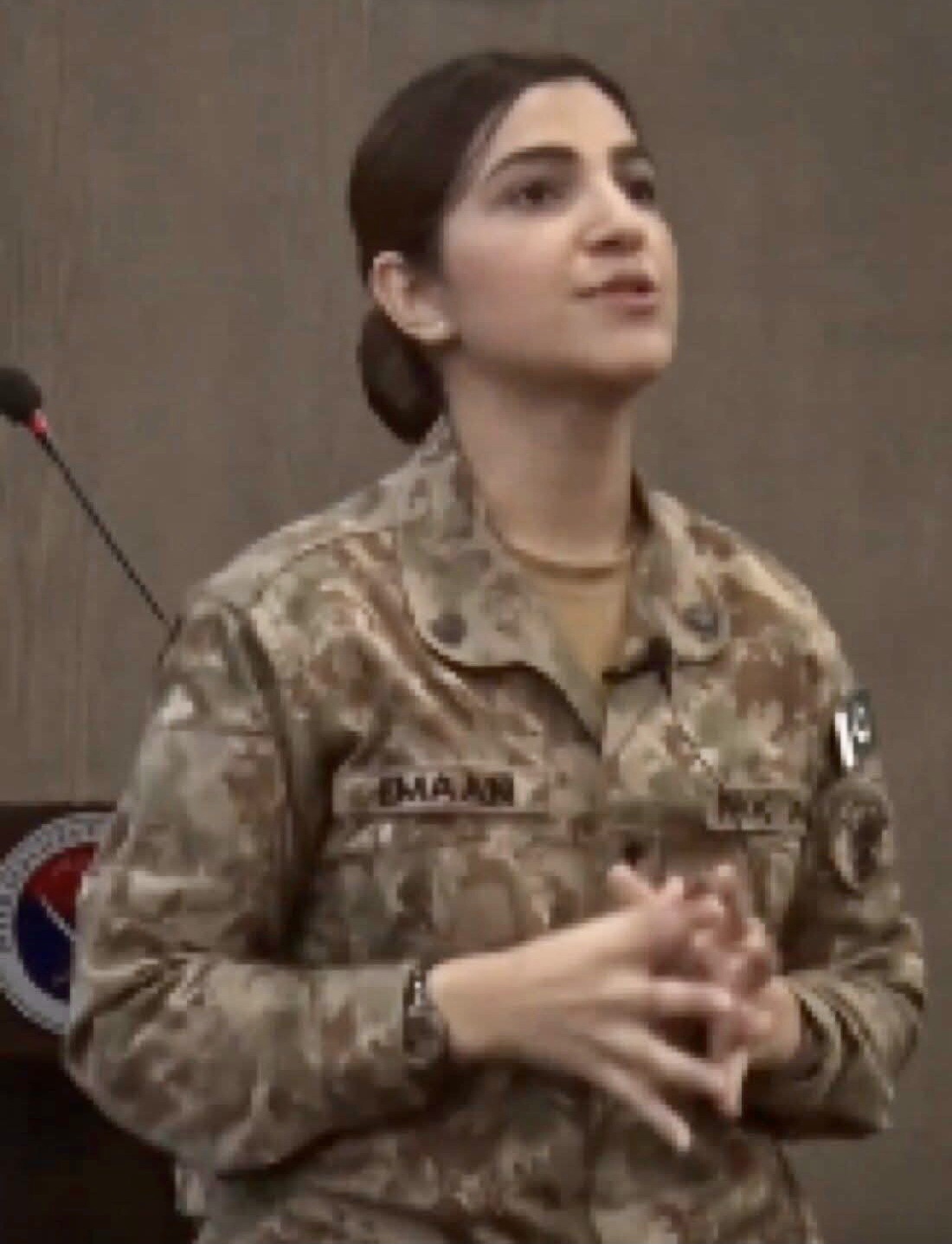 Captain Iman Durrani’s Passionate Speech Ignites Mixed Reactions Across Pakistan