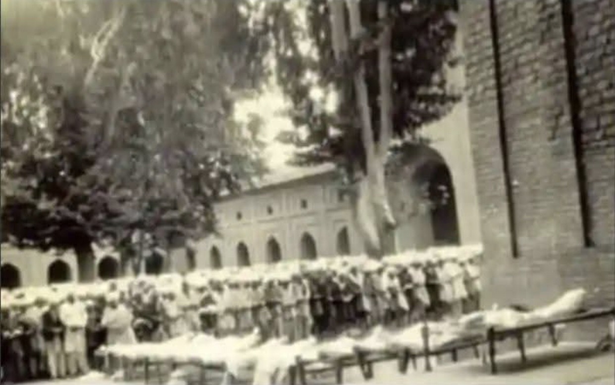 Abdul Qadeer Khan, a cook from outside Kashmir, became a symbol of resistance when he allegedly urged the people to rise against the Maharaja’s regime. His arrest and trial drew thousands to Srinagar Central Jail on July 13, 1931.