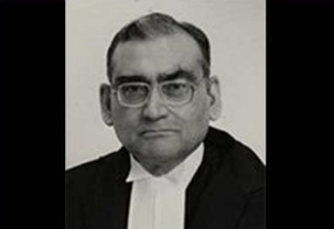 Indian Hindu Judge Markandey Katju Cries On Air Paying Tribute to Imam Hussain: “I Acknowledge Gham-e-Hussain