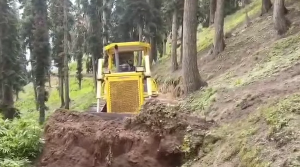 New Road Connecting Gilgit-Baltistan and Azad Kashmir Nears Completion