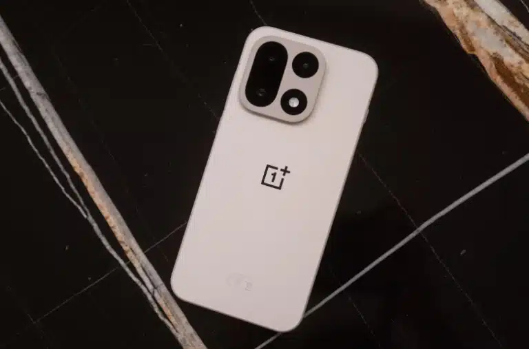 Which Smartphone Offers the Longest Battery Life in 2026?